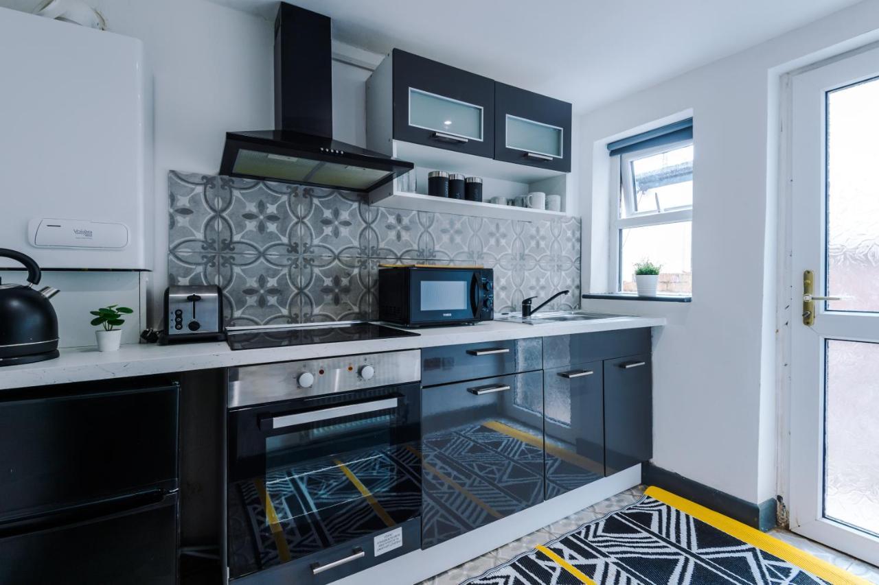 Empire Blackpool Apartments - George St 외부 사진