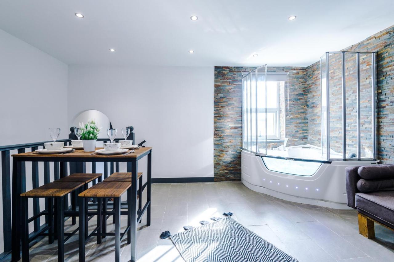 Empire Blackpool Apartments - George St 외부 사진